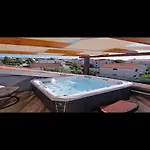 아파트 Stella - Three Bedroom With Balcony *