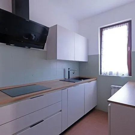 Stella - Three Bedroom With Balcony Appartement