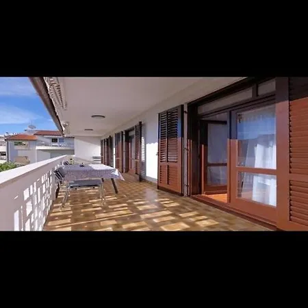 Appartement Stella - Three Bedroom With Balcony *