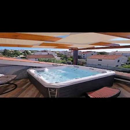 Apartman Stella - Three Bedroom With Balcony *