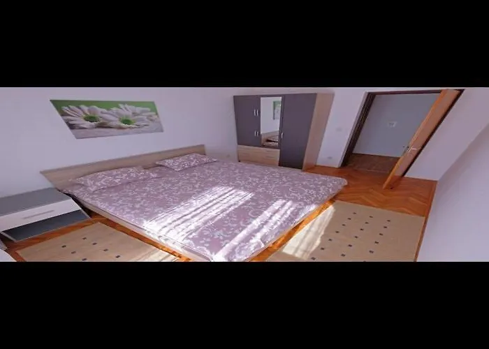 Lejlighed Stella - Three Bedroom With Balcony