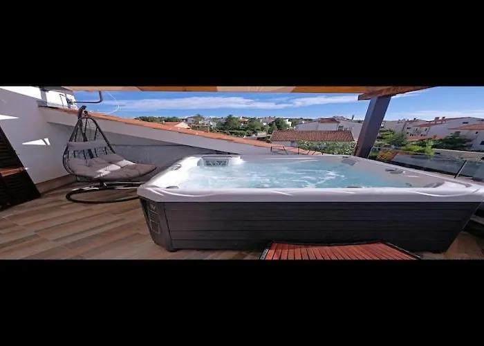 Stella - Three Bedroom With Balcony Lejlighed