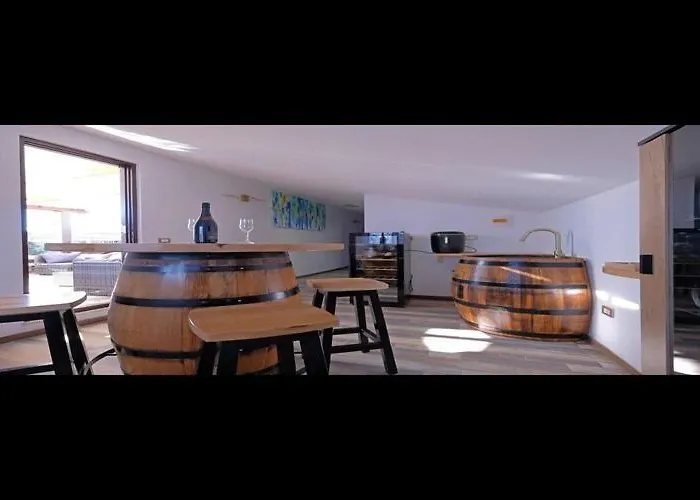 Stella - Three Bedroom With Balcony Appartement Pula