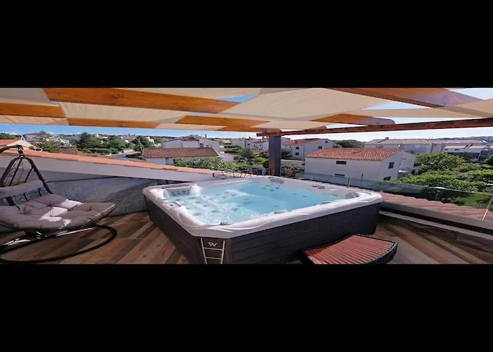 Lejlighed Stella - Three Bedroom With Balcony *